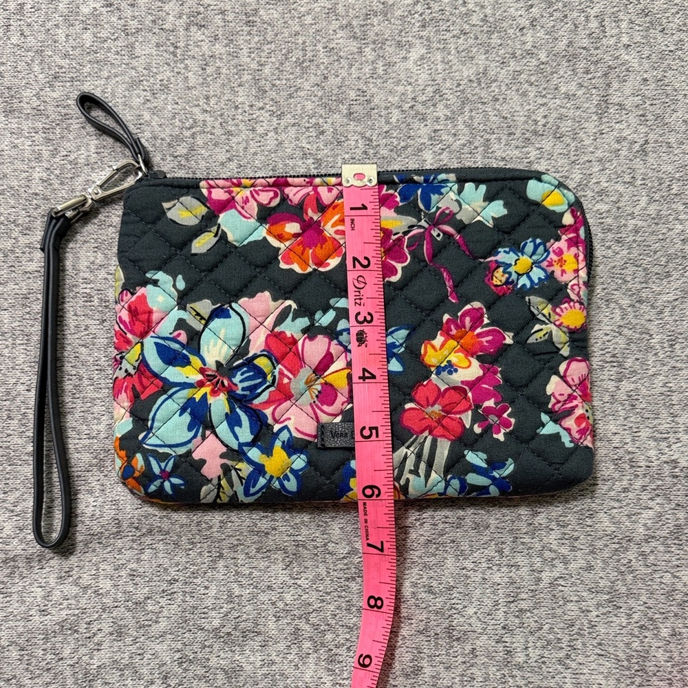 Vera Bradley Pretty Posies Wristlet - Picture 5 of 5